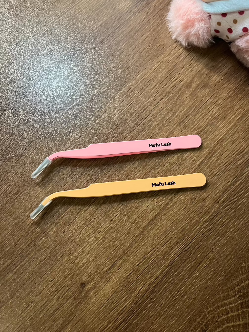 Mofu Lash Tweezers